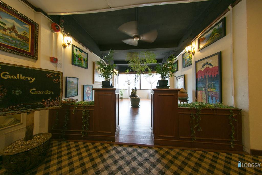 Bed & Breakfast Backpackerz @ Orchid Yangon