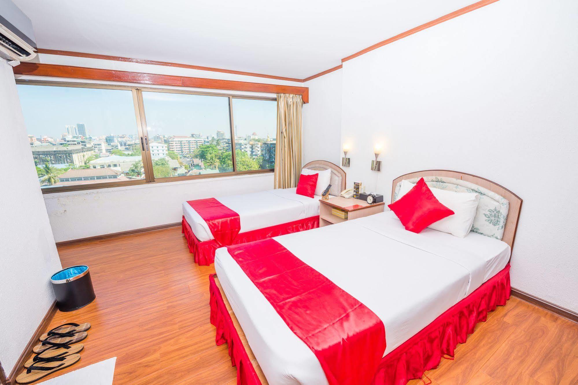 Bed & Breakfast Backpackerz @ Orchid