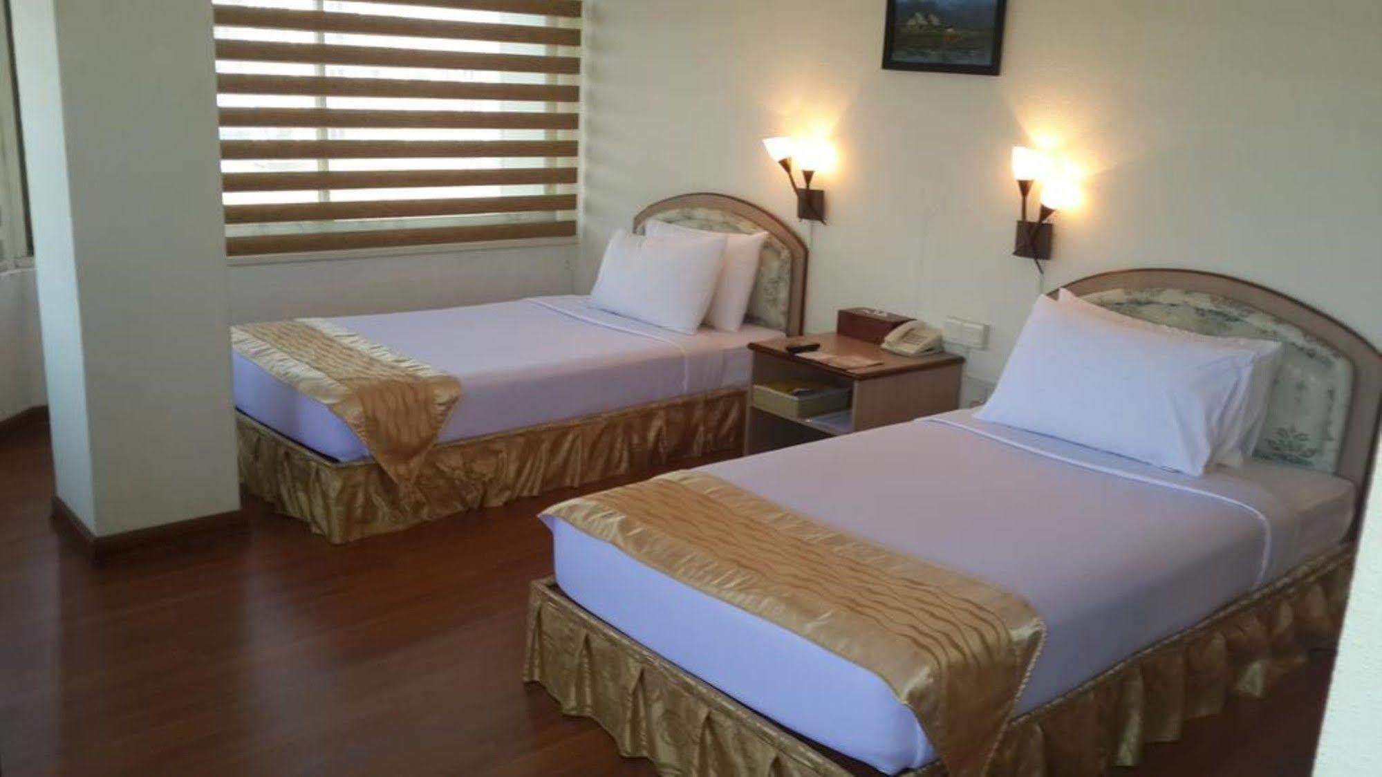 Bed & Breakfast Backpackerz @ Orchid
